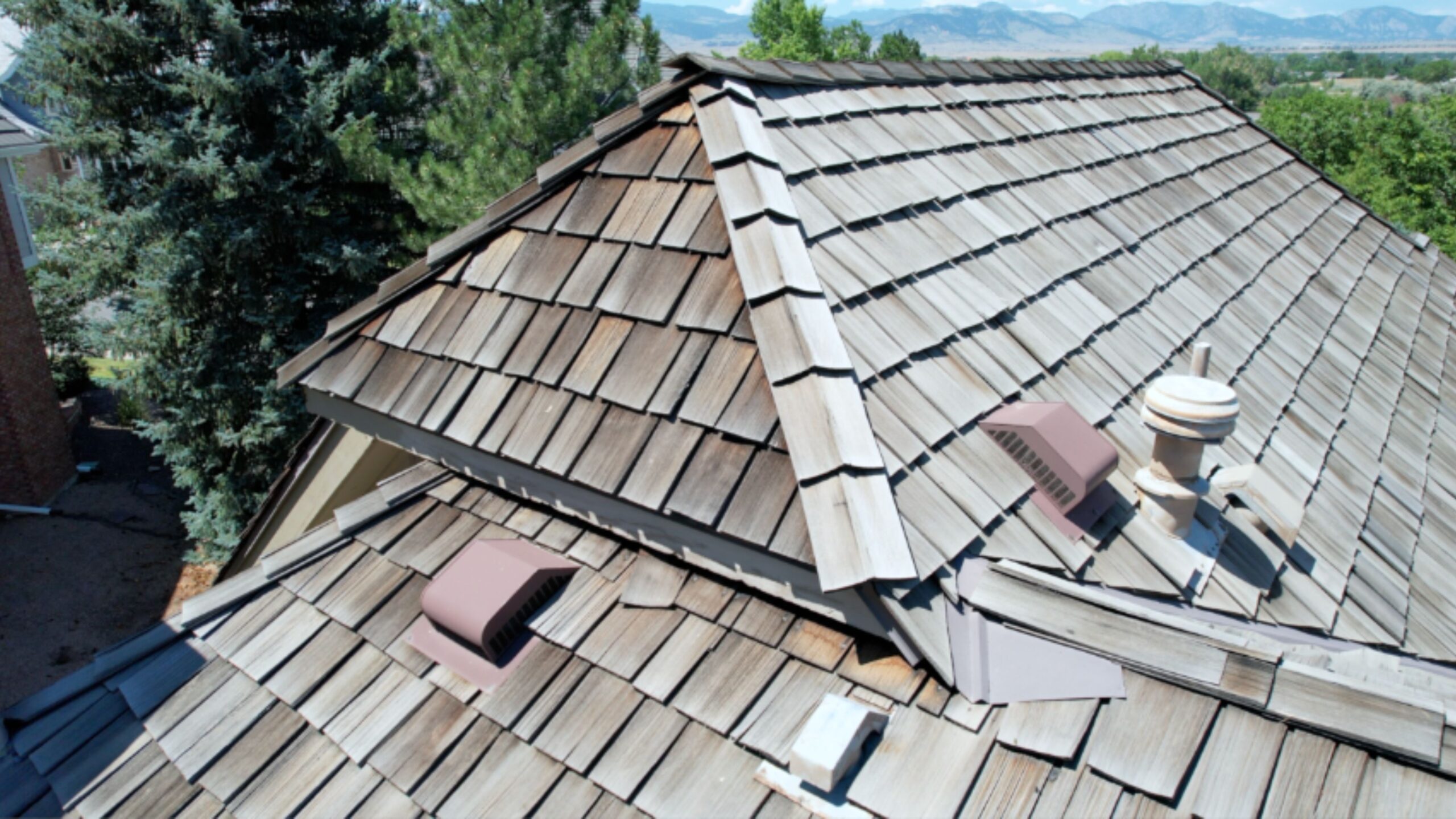 Cedar Roof Shingles